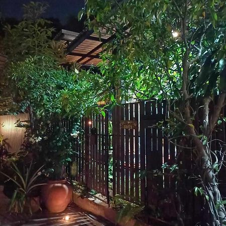 Chez Pom Hotel Chiang Mai Luaran gambar