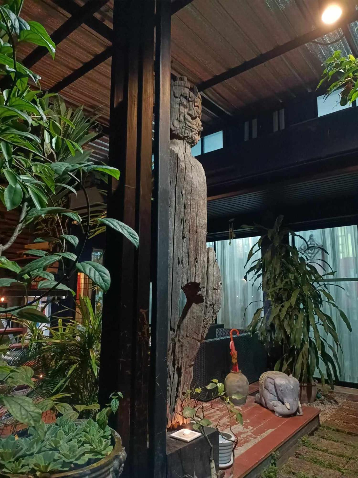 Chez Pom Hotel Chiang Mai Luaran gambar