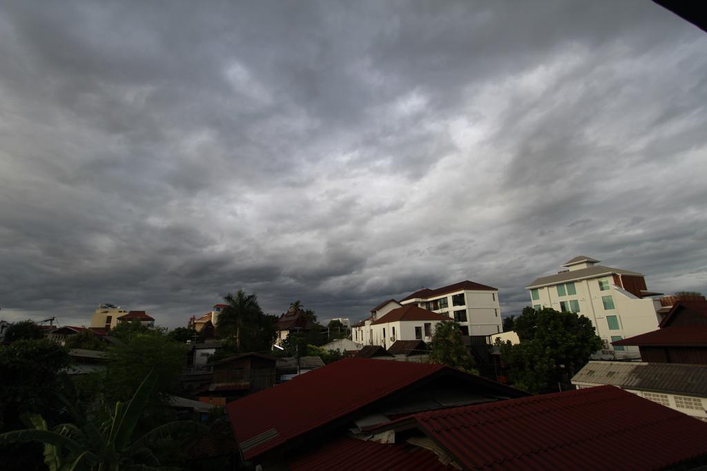 Chez Pom Hotel Chiang Mai Luaran gambar