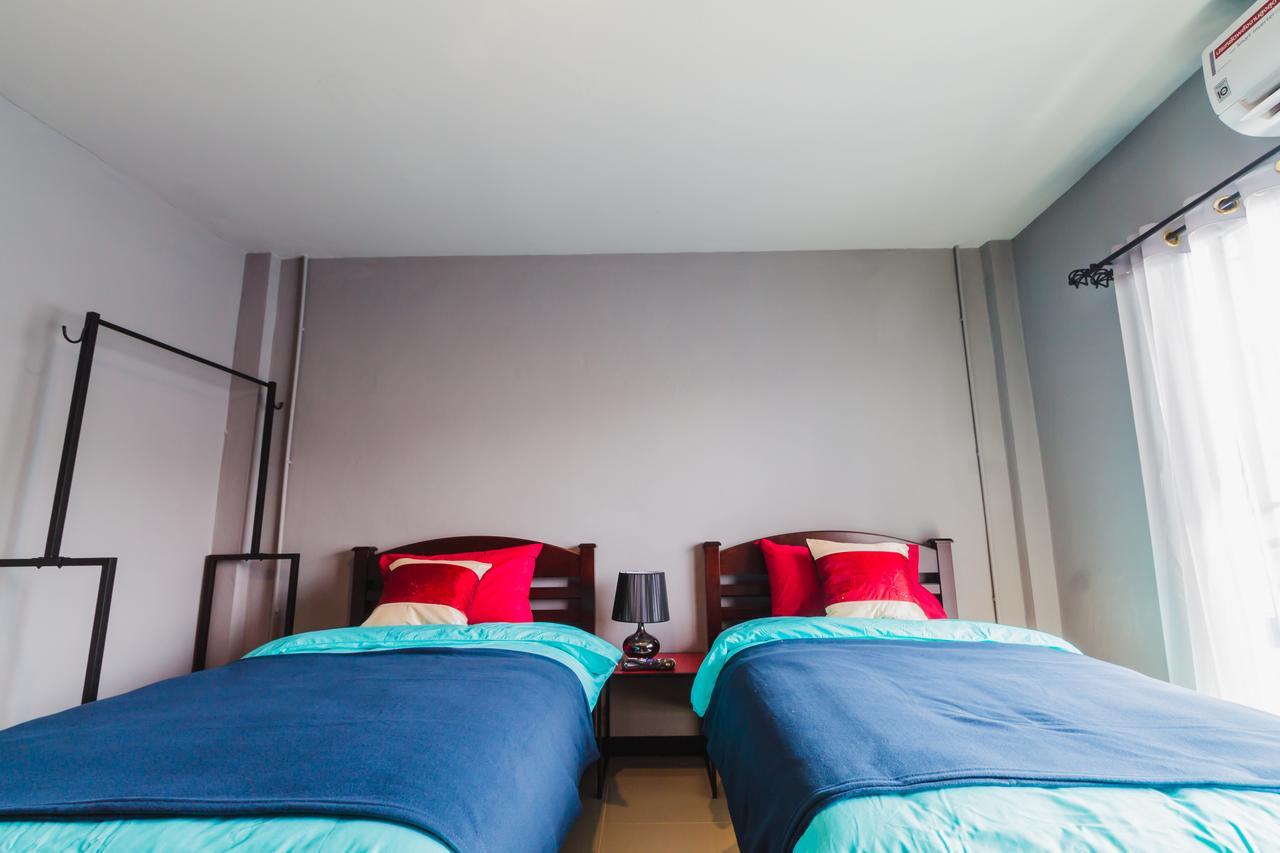 Chez Pom Hotel Chiang Mai Luaran gambar