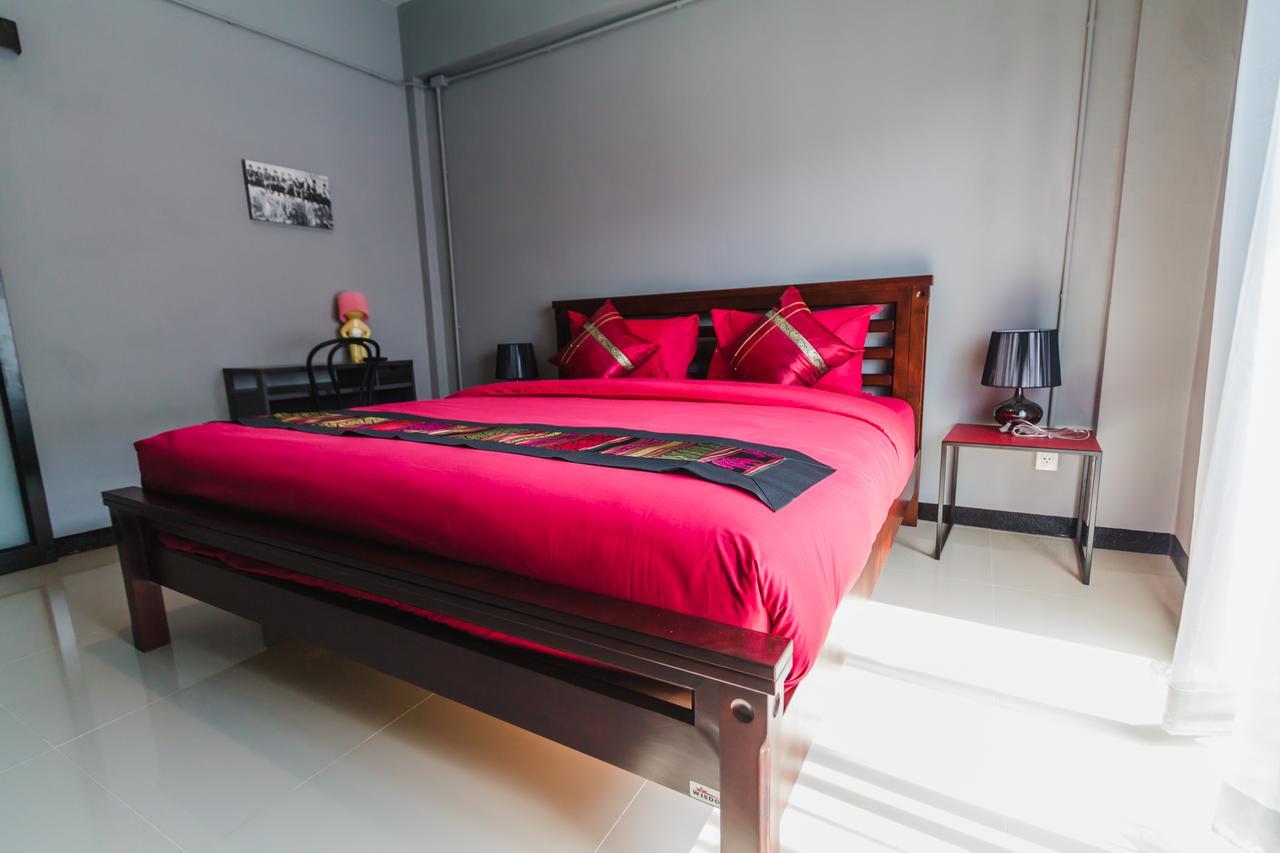 Chez Pom Hotel Chiang Mai Luaran gambar