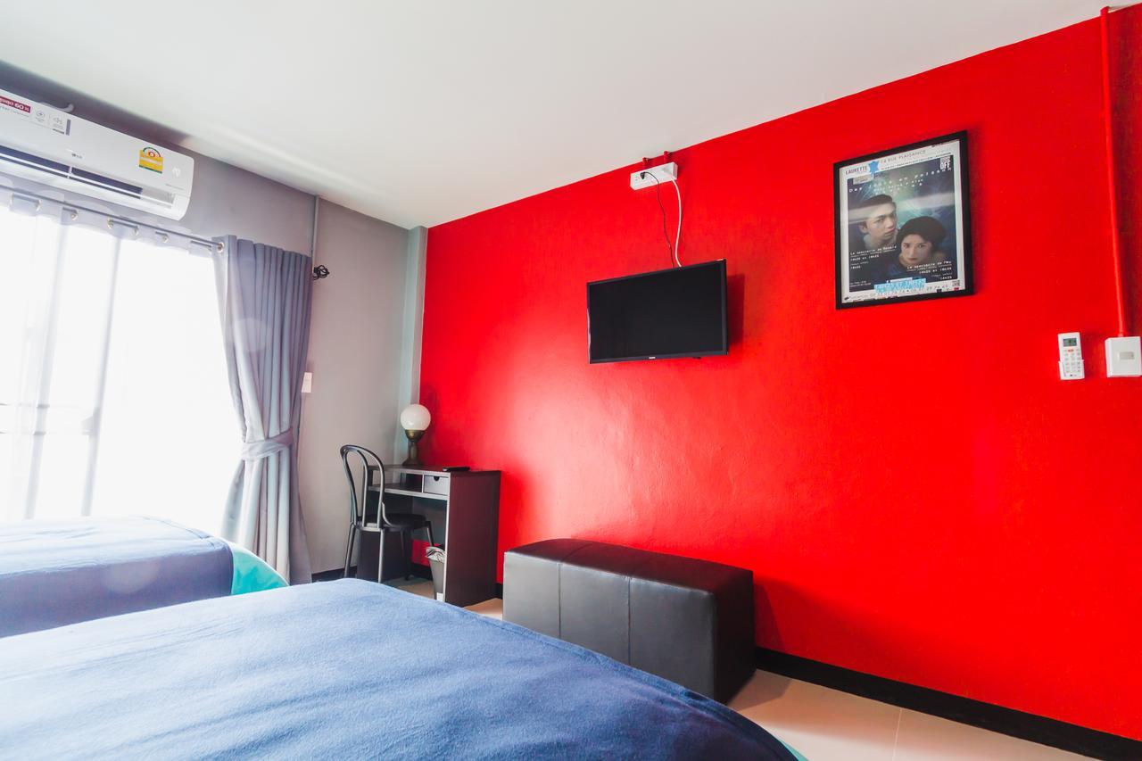 Chez Pom Hotel Chiang Mai Luaran gambar